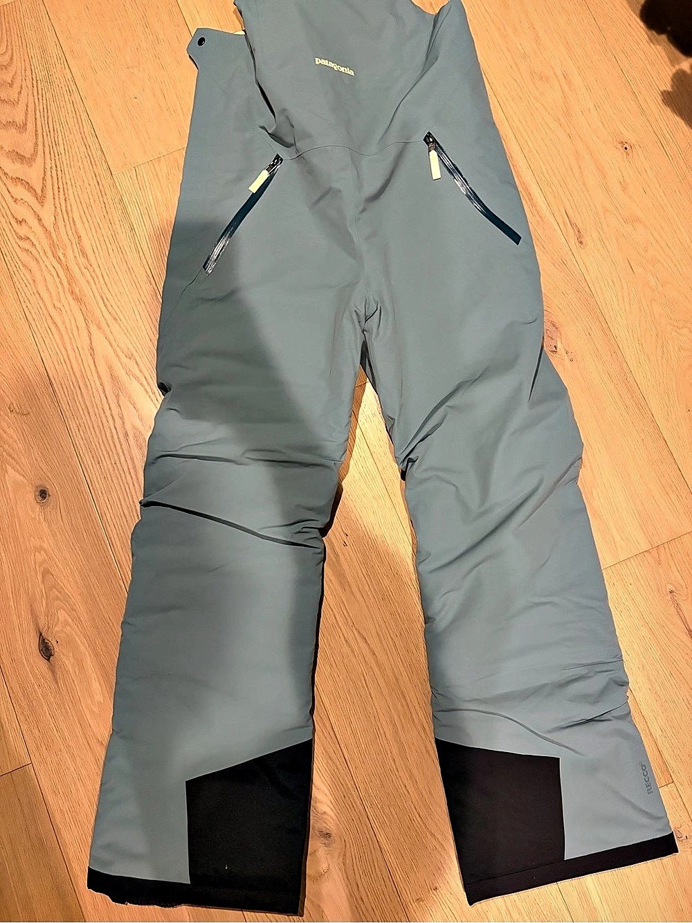 Patagonia Reflector Gray Ski Snow Pants Size xxLarge NWT